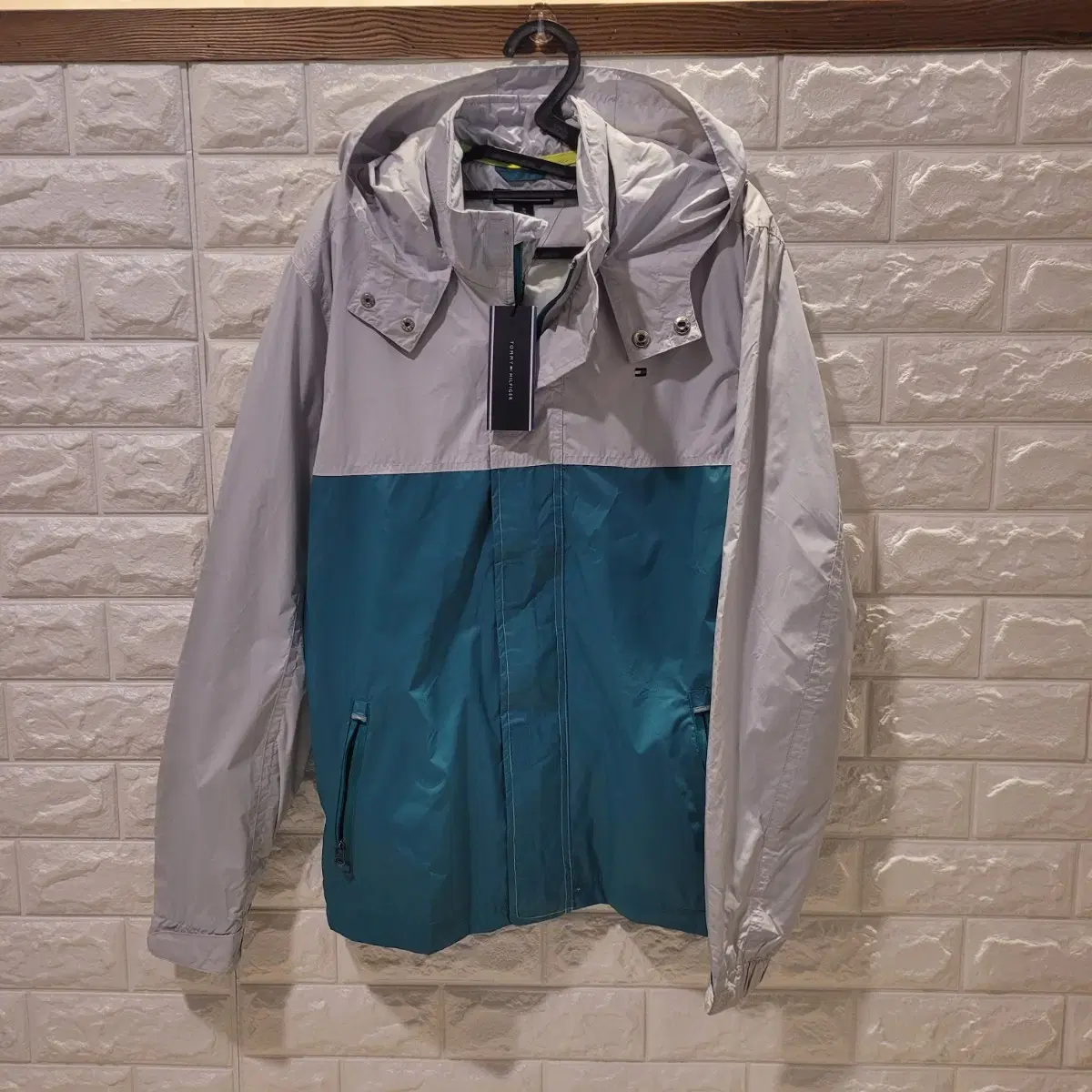 Tommy Hilfiger Windbreaker M (95-100)