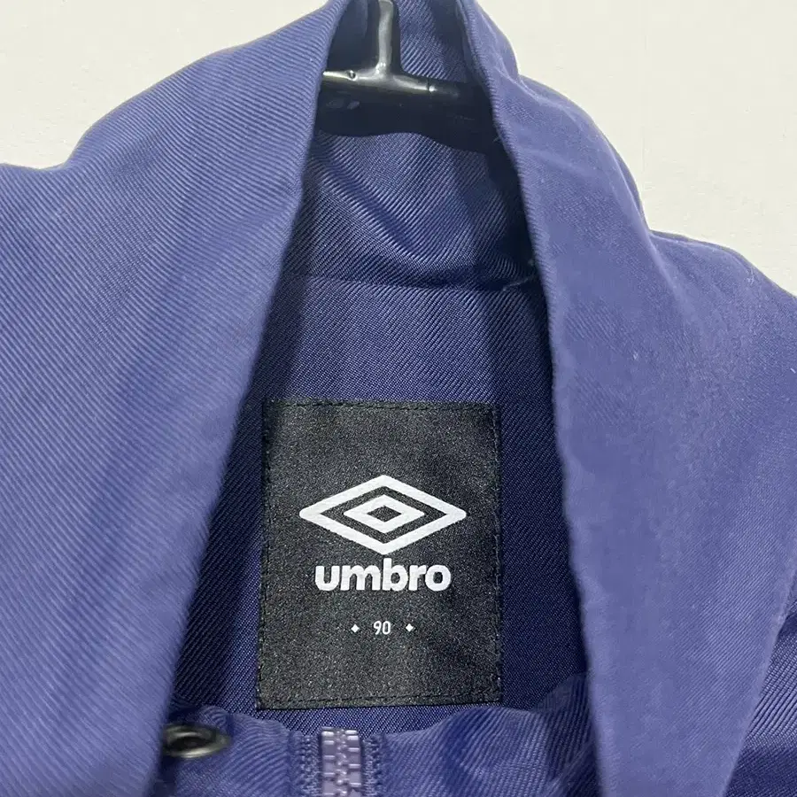 엄브로 UMBRO 바람막이 집업자켓 90