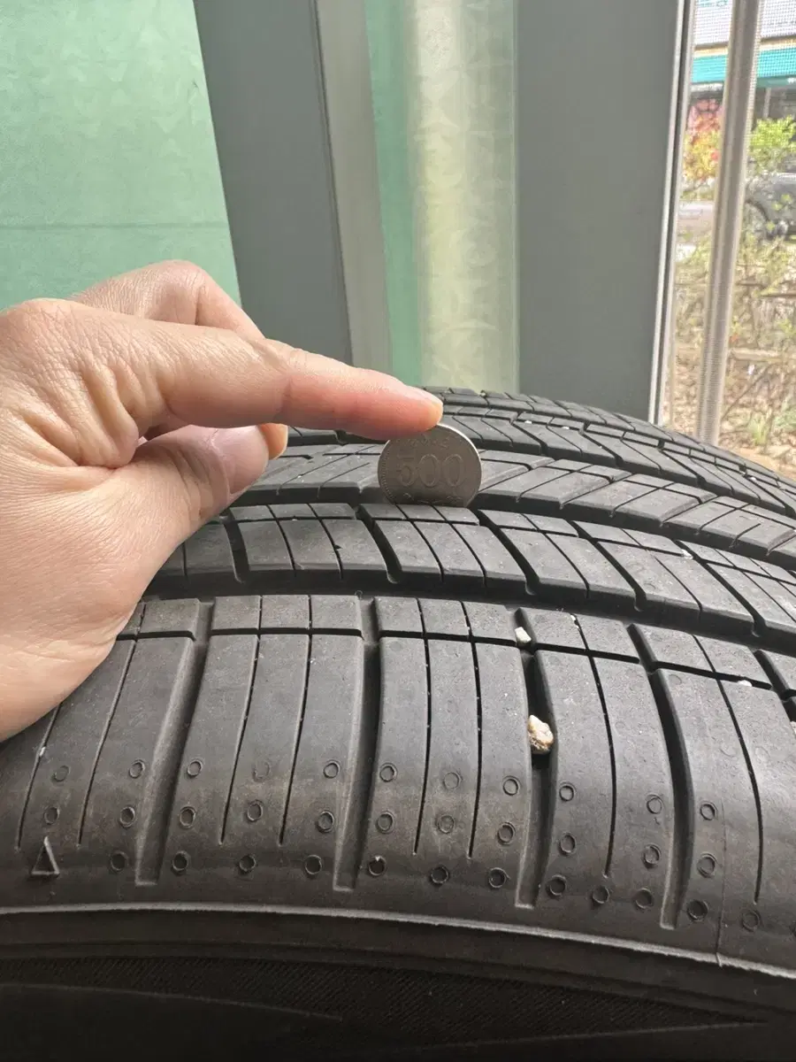 금호 마제스티9 245/45 R19 W98.  흡음재