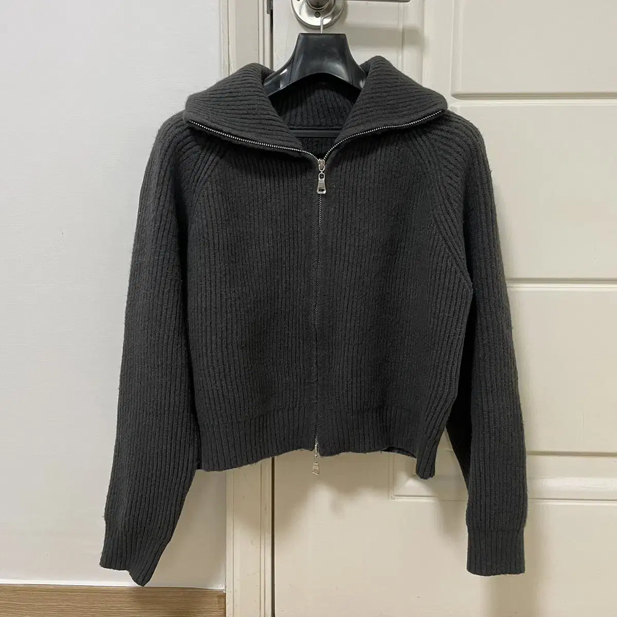 Two-way knit zip-up charcoal