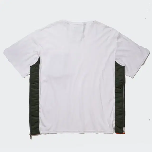 Discovered Pocket Side Zip T-shirt