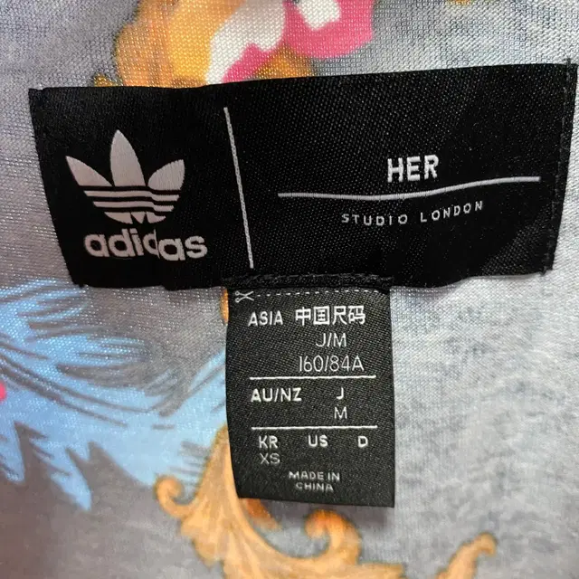 빈티지 adidas HER STUDIO LONDON 패턴 원피스 티셔츠