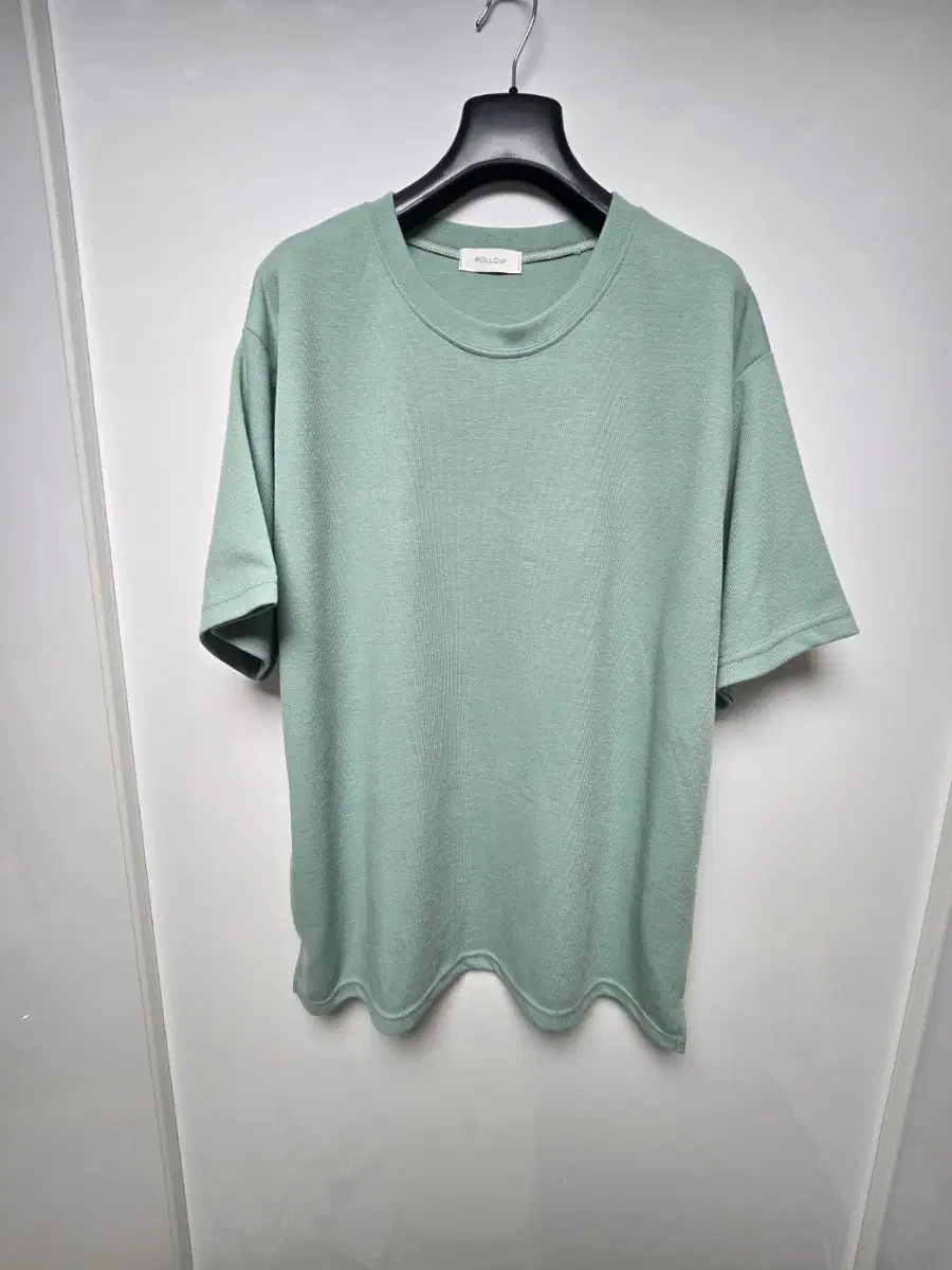 FOLLOW Unisex Short Sleeve Knit