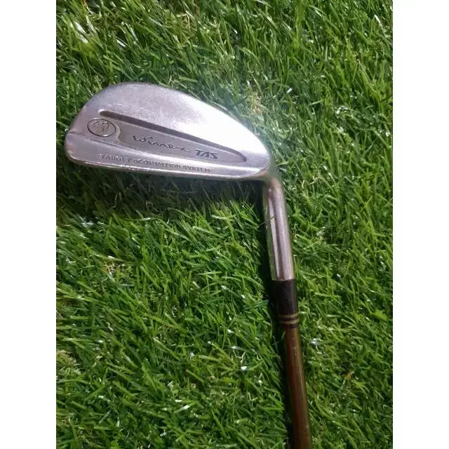 Winex Wedge P 47° Graphite R Single