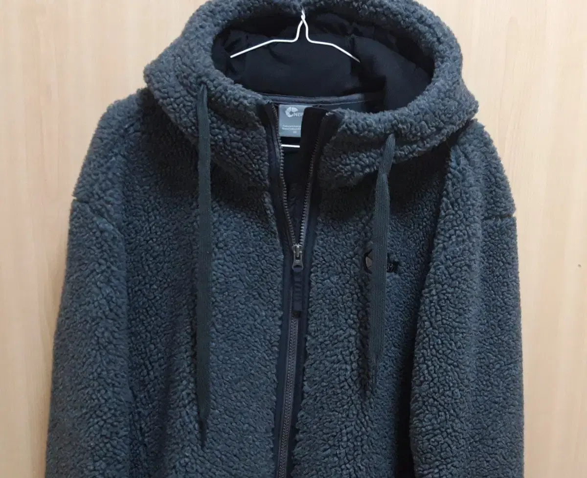 Nepa Pogri Hooded Jacket