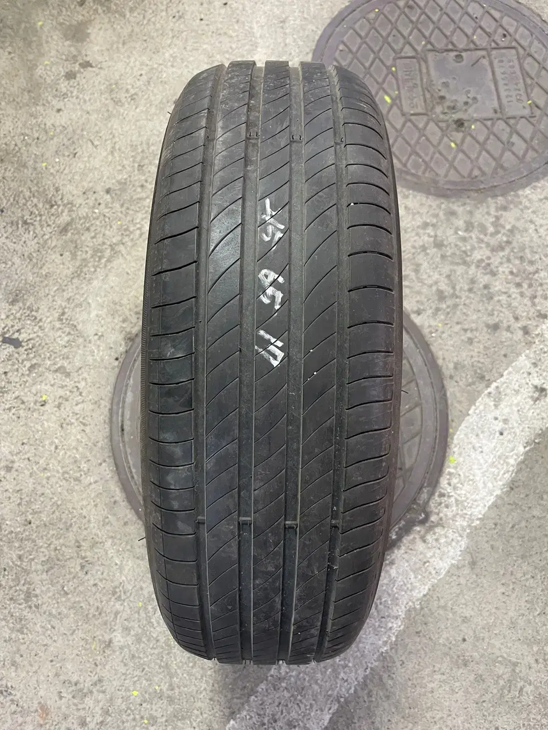 미쉐린타이어(215/65R17)