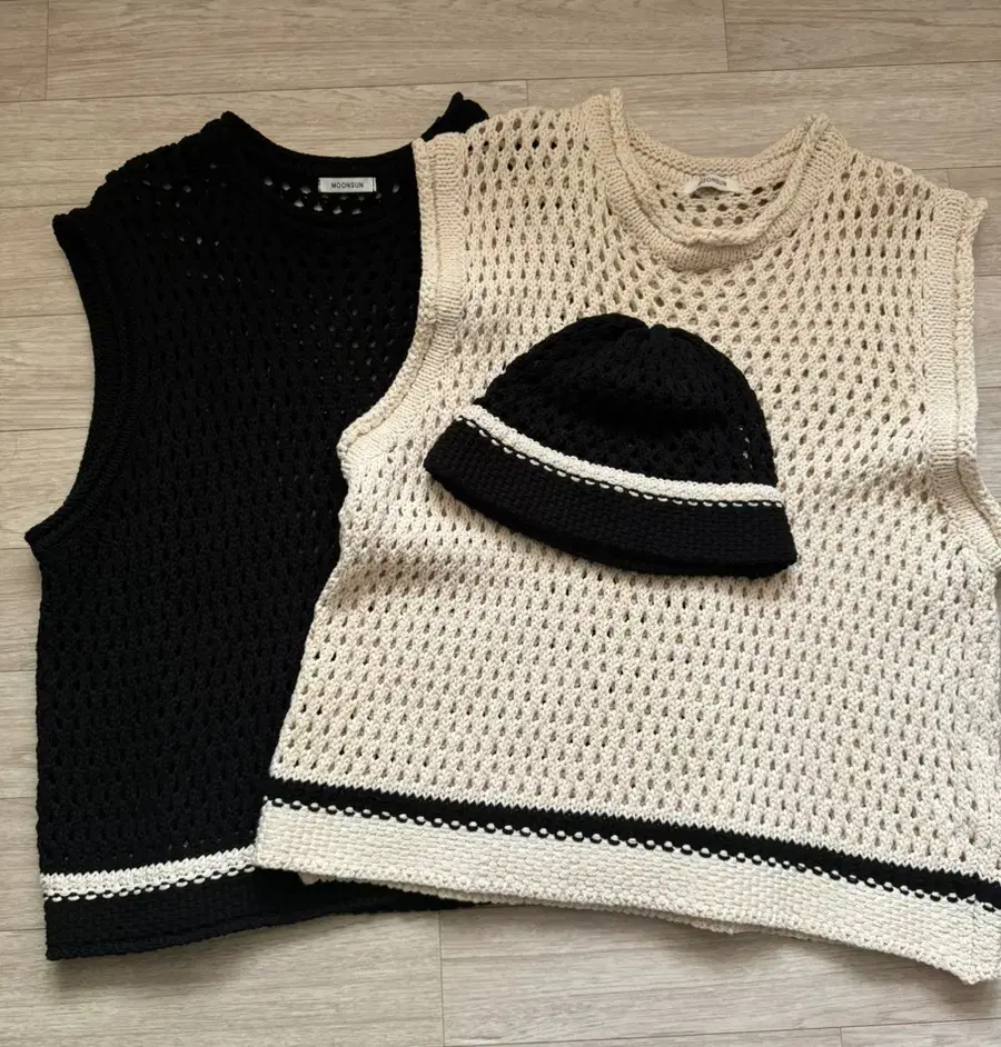 Moon Sun Honeycomb Knit Vest Hat