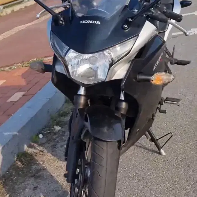 cbr250 11년식 판매합니다