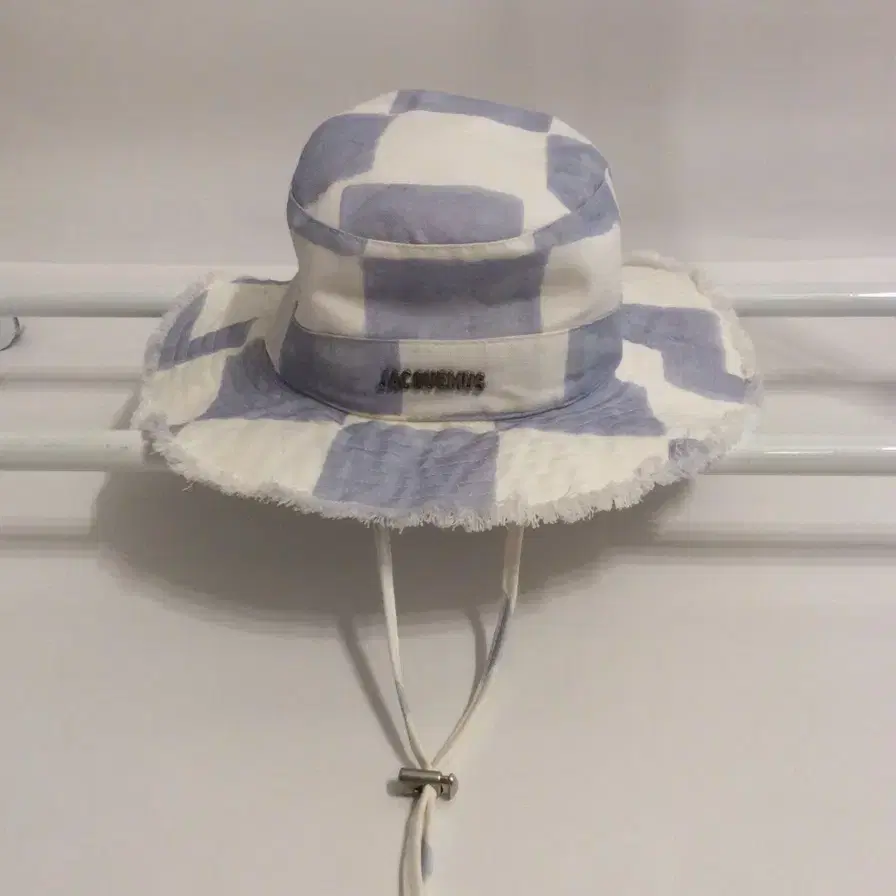 Jacquemus bucket hat