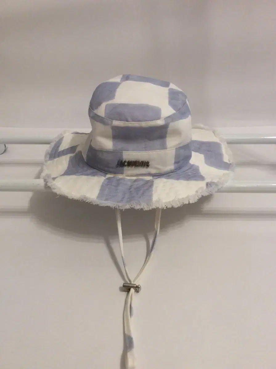 Jacquemus bucket hat