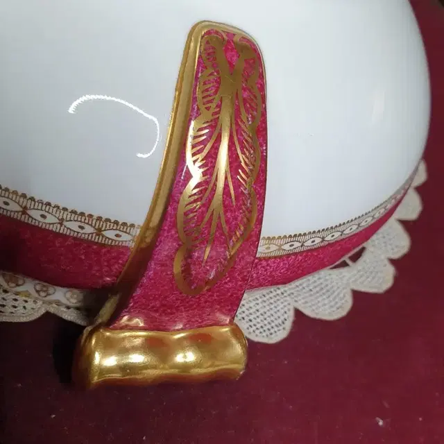 Wedgwood Ulander Powder Ruby Tureen