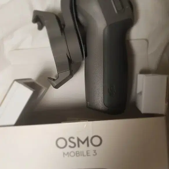 DJI  OSMO(Mobile 3))