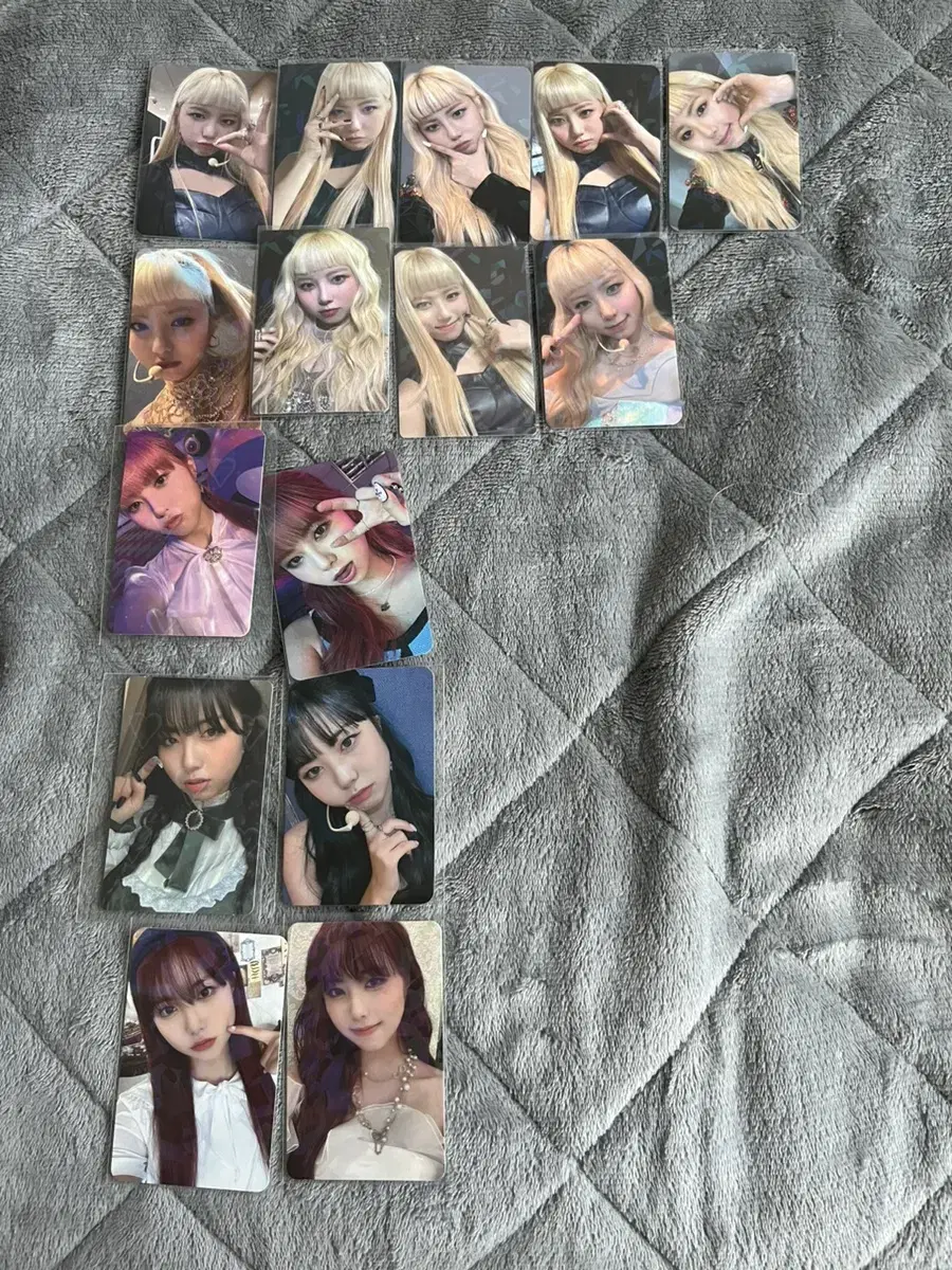 Purplekiss ireh Ponzona Zombie Zuu photocard Sells.