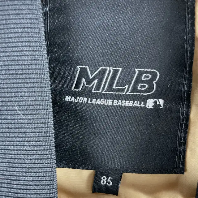 MLB 베이지 롱 블루종 자켓 85 .240405