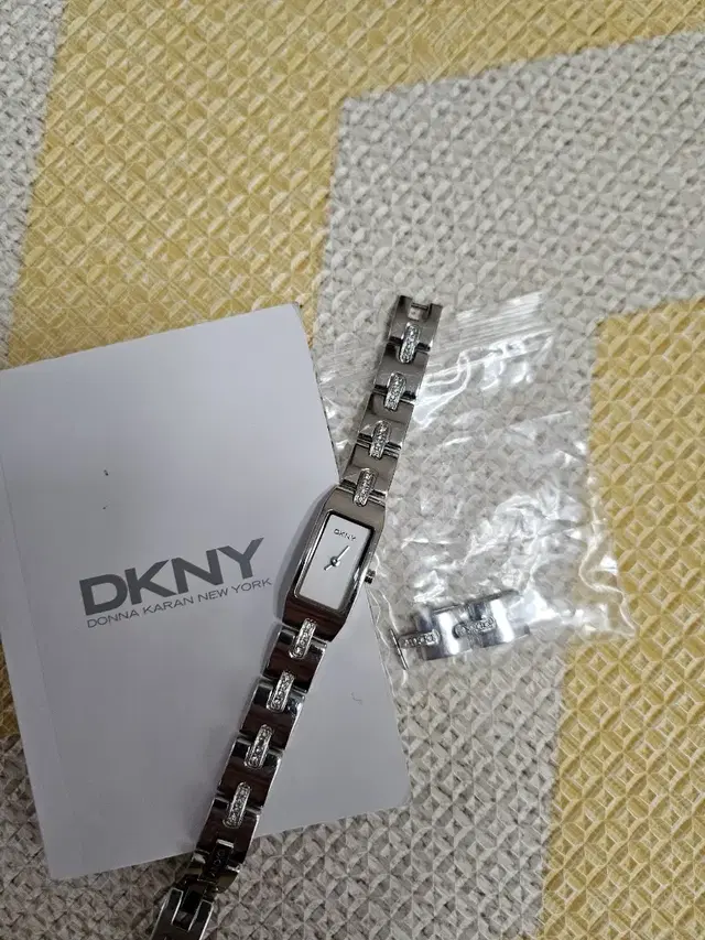 dkny 여성 손목시계