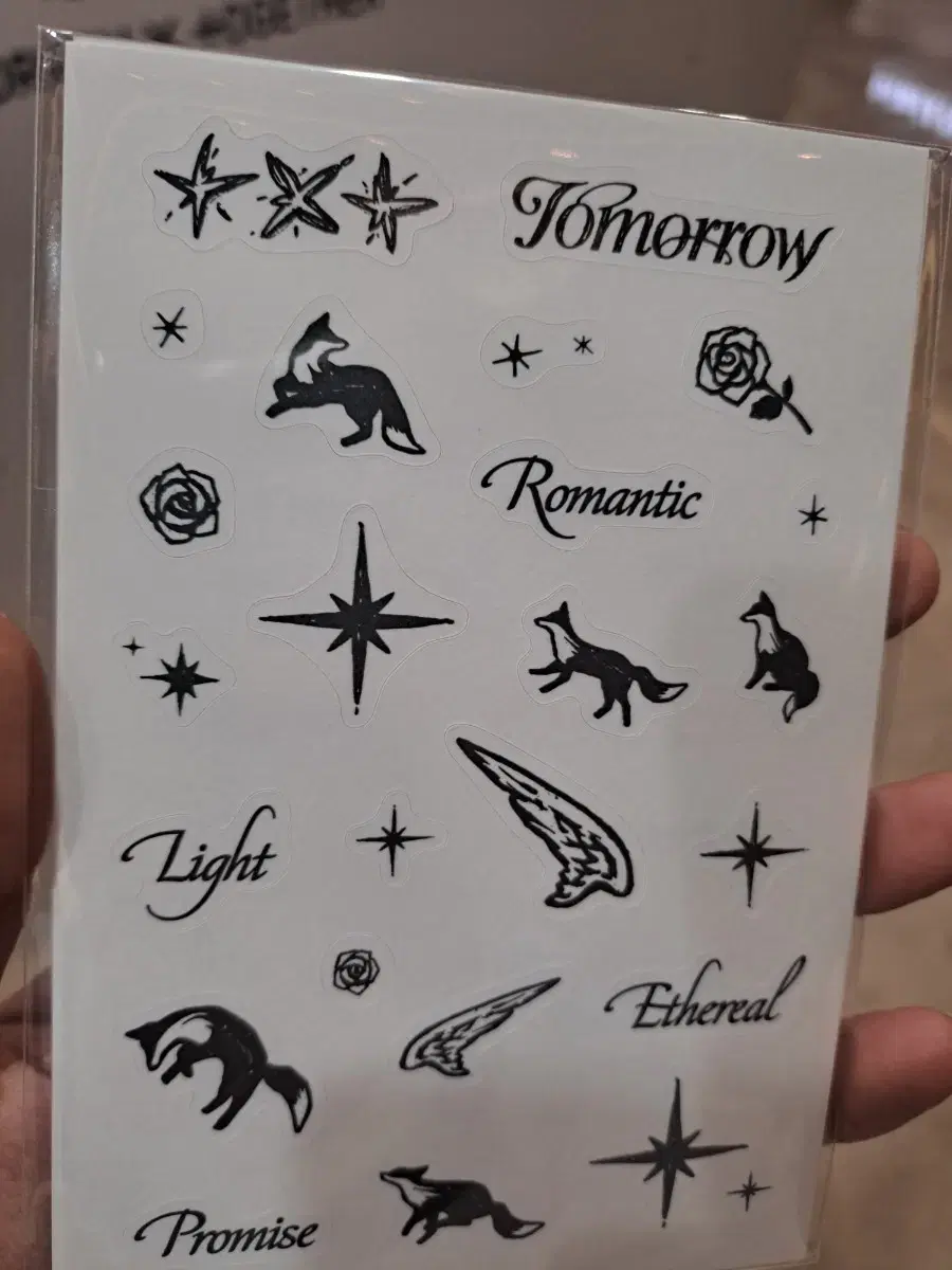 txt popup store tattoo stickers