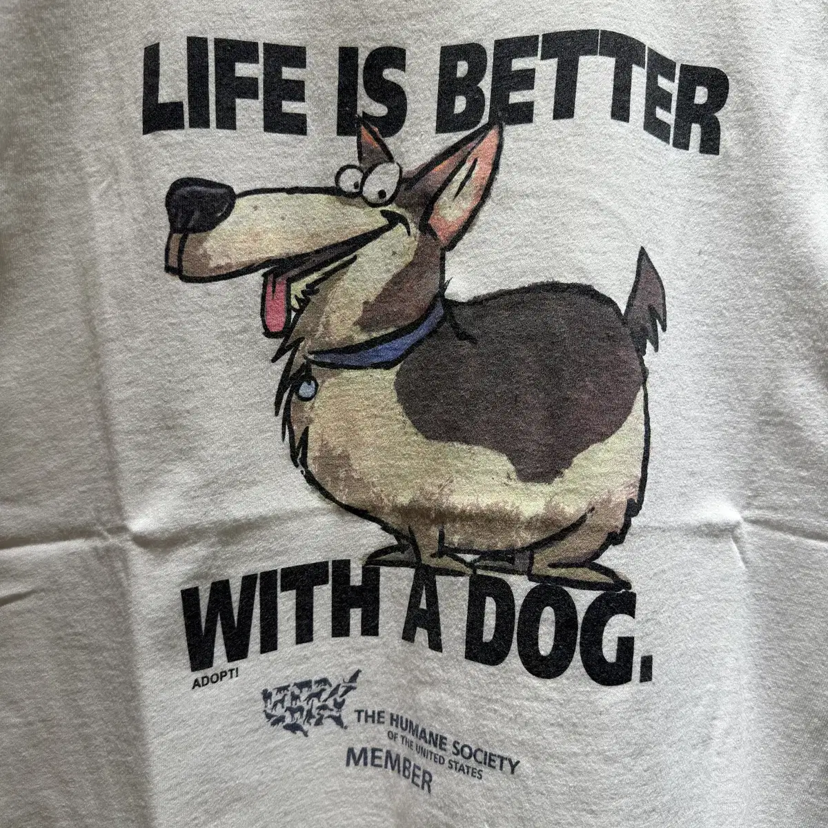 Life is better with a dog 프린팅 티셔츠