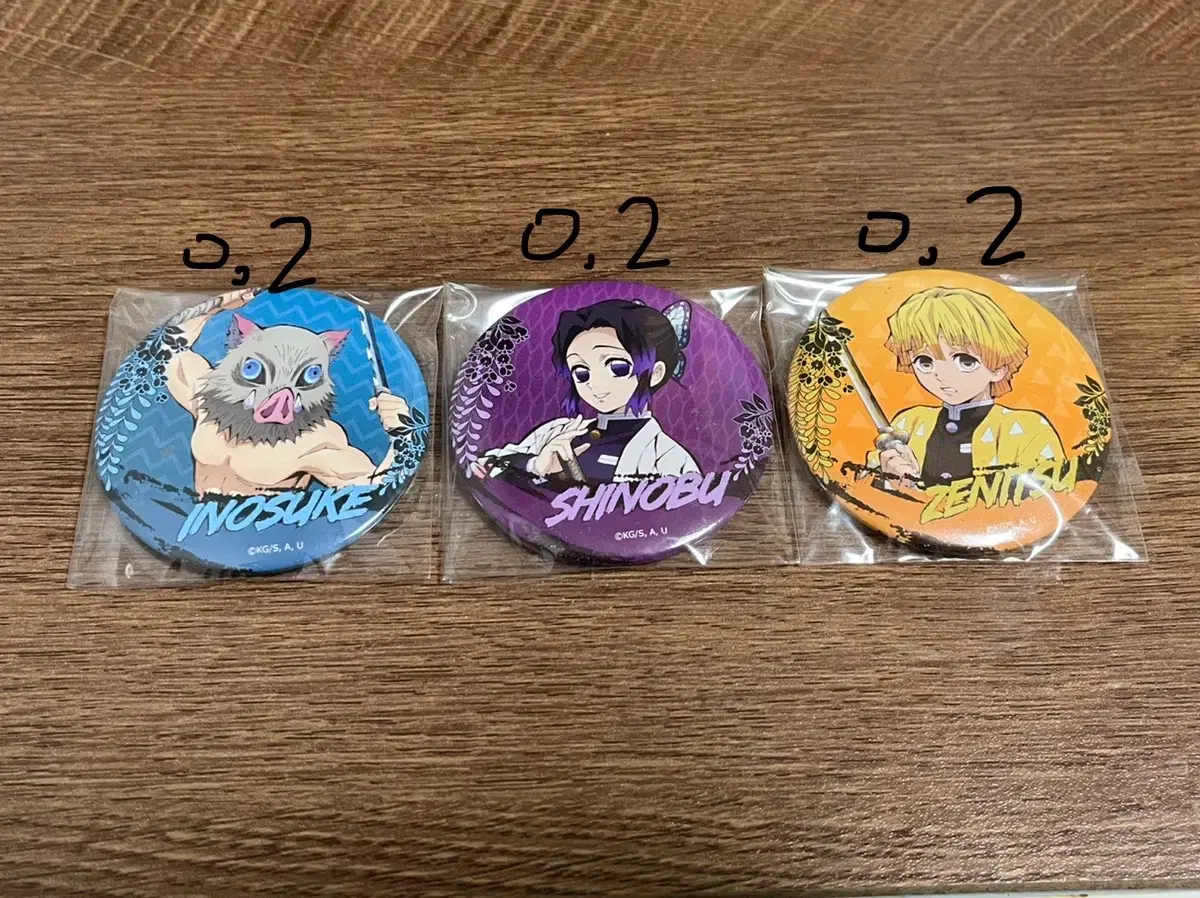 急处)Demon Slayer Shinobu,Zenitsu,Inosuke can badge sells