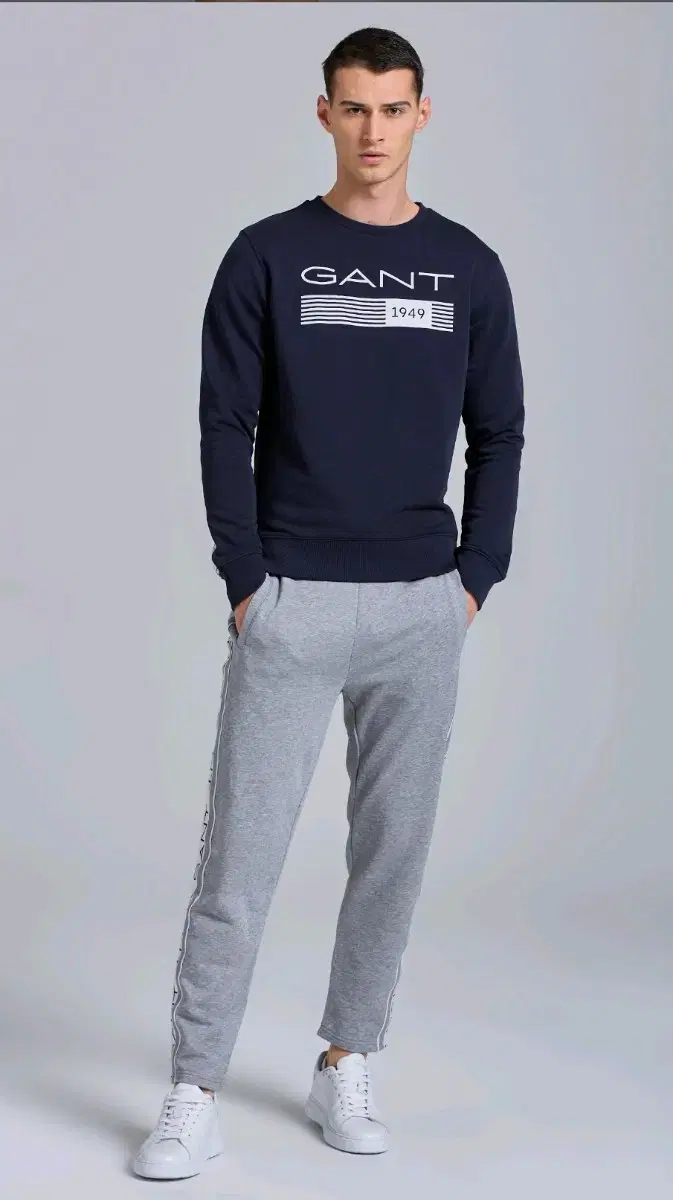 GANT 맨투맨 (M)