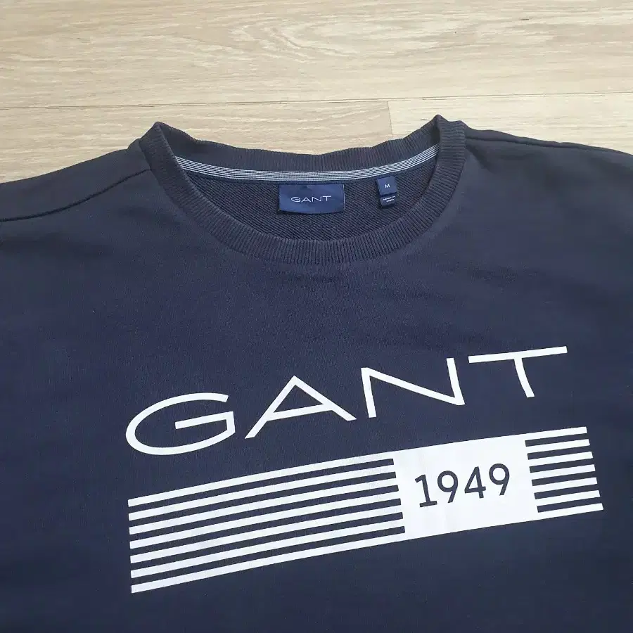 GANT 맨투맨 (M)