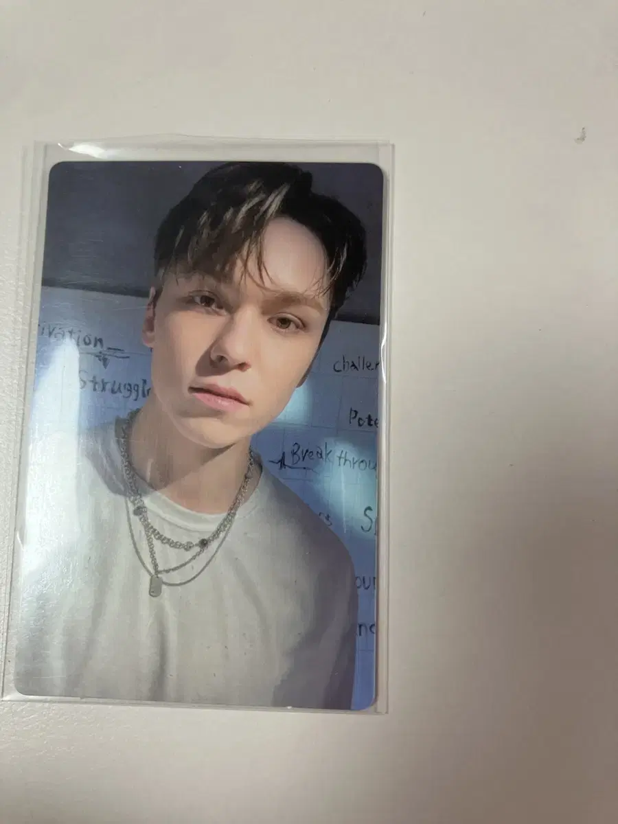 Vernon Feathersun Photocard