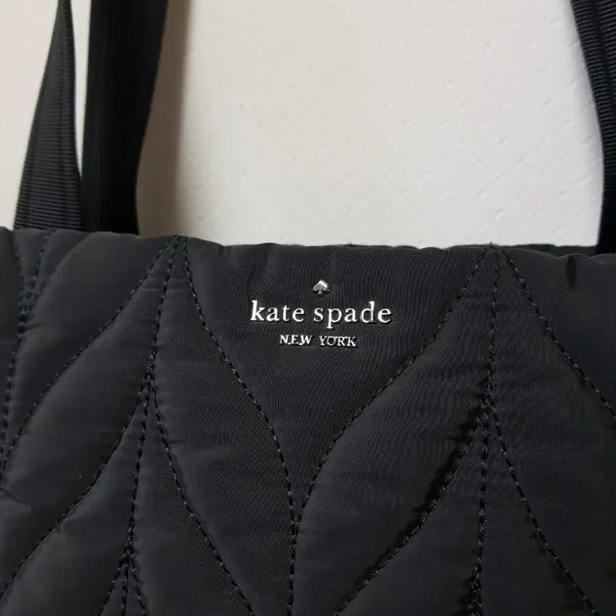 kate spade 퀼팅 라지 숄더백