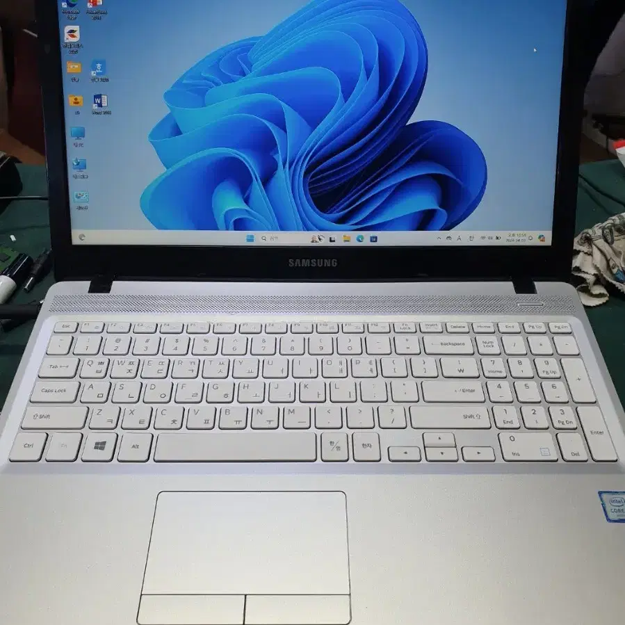 삼성 NT501R5L 15인치 I5 WIN11