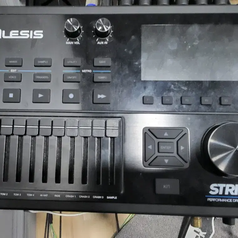 알레시스 스트라이크 전자드럼 Alesis STRIKE PRO SE