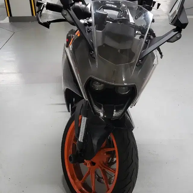 RC390