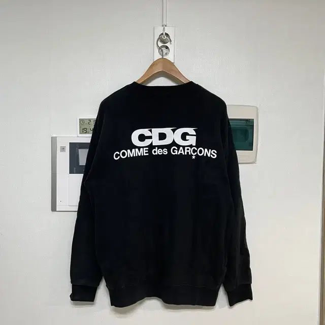 꼼데가르송 CDG 맨투맨