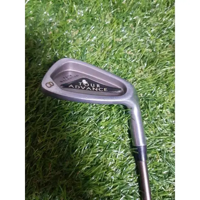 Spalding Iron 8th Graphite R Condition Good