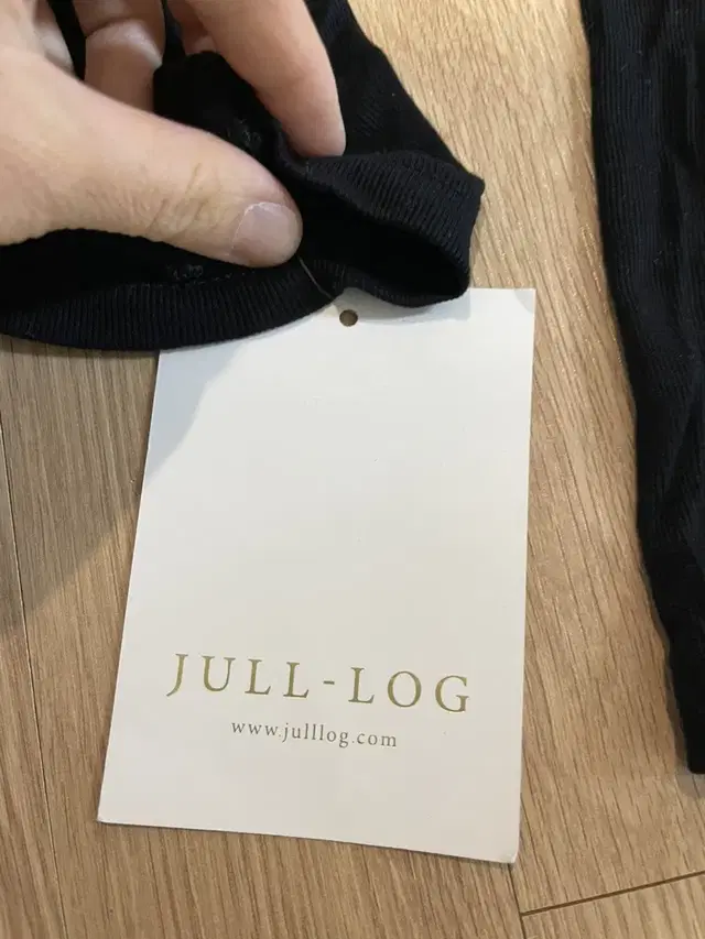 Jull-log 줄로그 체인 랩 티셔츠 새상품