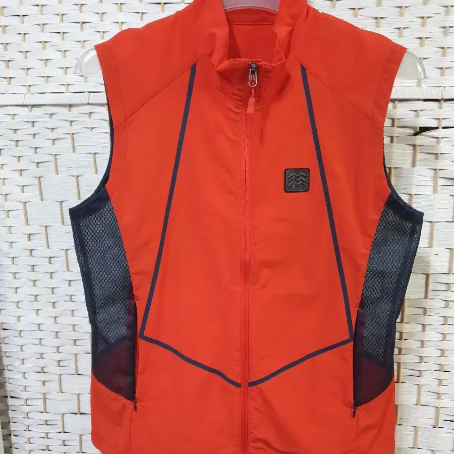 (1689) KOLON SPORT 코오롱스포츠 조끼 100 L 슬림