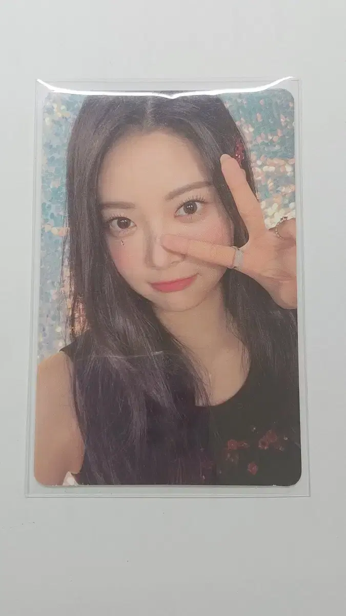 Antiprezel hong eunchae photocard