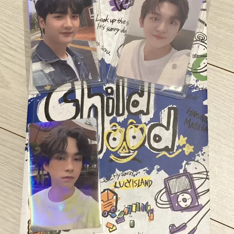 루시 childhood 차일드후드 앨범 팔아요