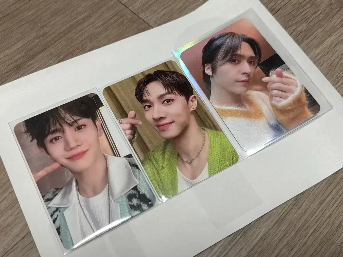 Highlight switch on unreleased photocard wts per USD