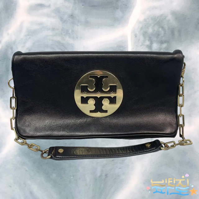 TORYBURCH 토리버치 레바 클러치백