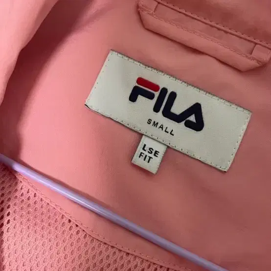 FILA 바람막이