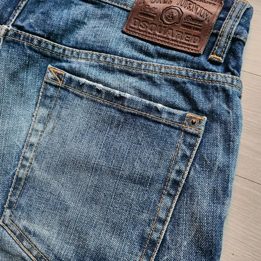 정품 디스퀘어드2 PURE DENIM JEAN-eu46