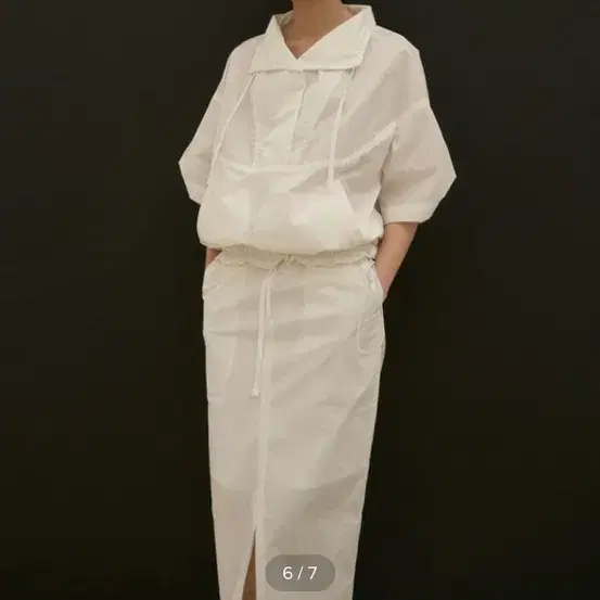 모한 mohan tor string anorak banding skirt