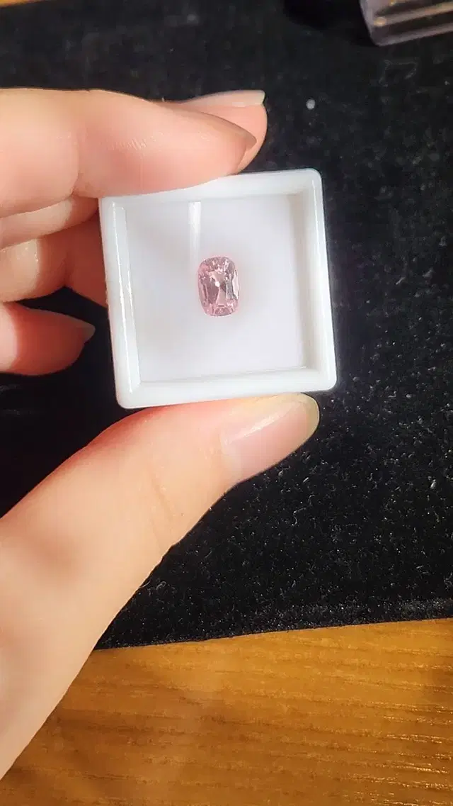 천연 핑크 사파이어 나석 1.56ct