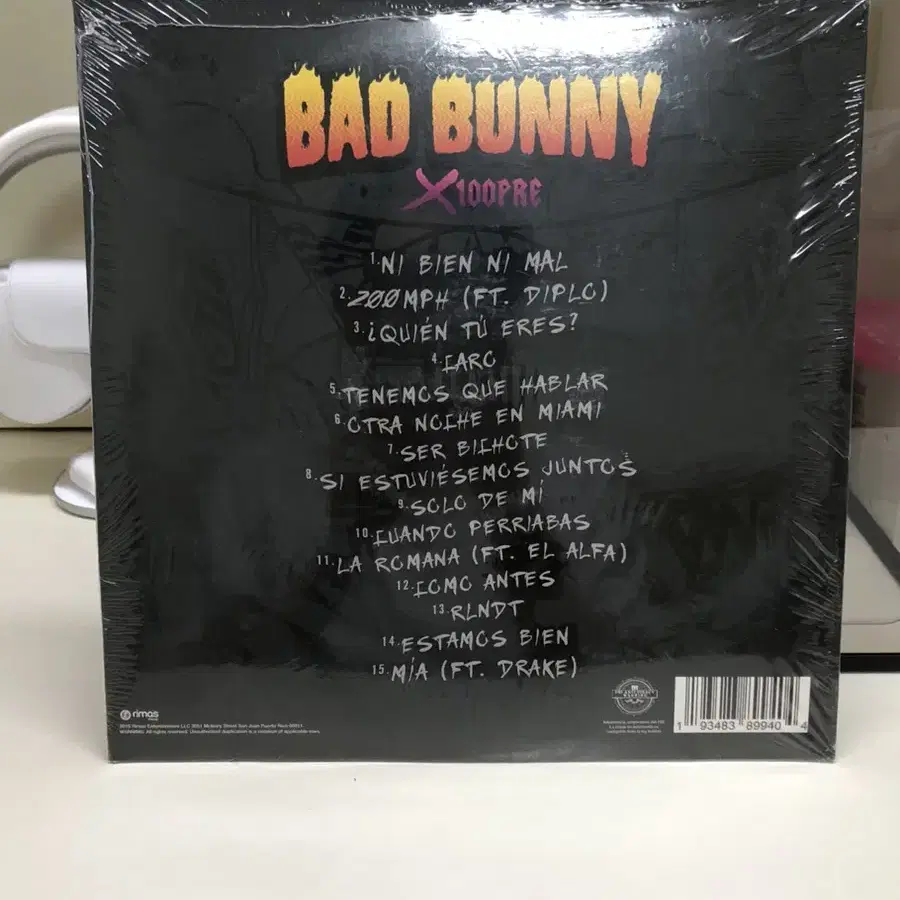 배드버니 BAD BUNNY 데뷔 스튜디오 앨범 X100PRE