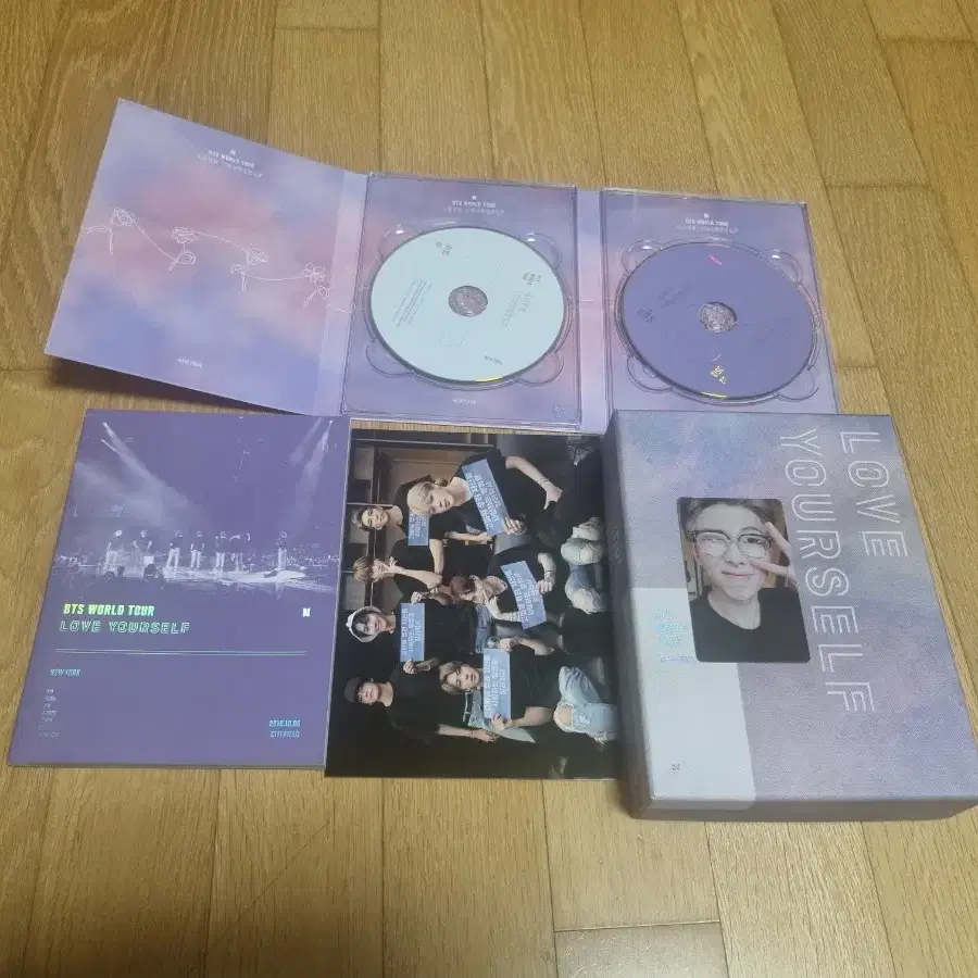 방탄 럽셀뉴욕 dvd 남준 포카포함 풀셋양도.  bts RM