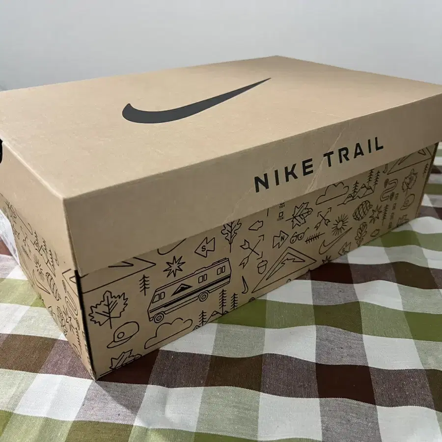 나이키박스 NIKE REACT PEGASUS TRAIL 4