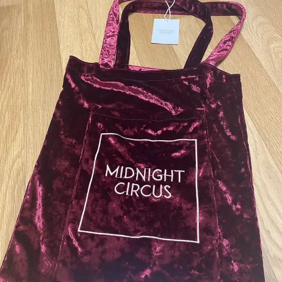 Midnight Circus velvet shoulder bag 벨벳