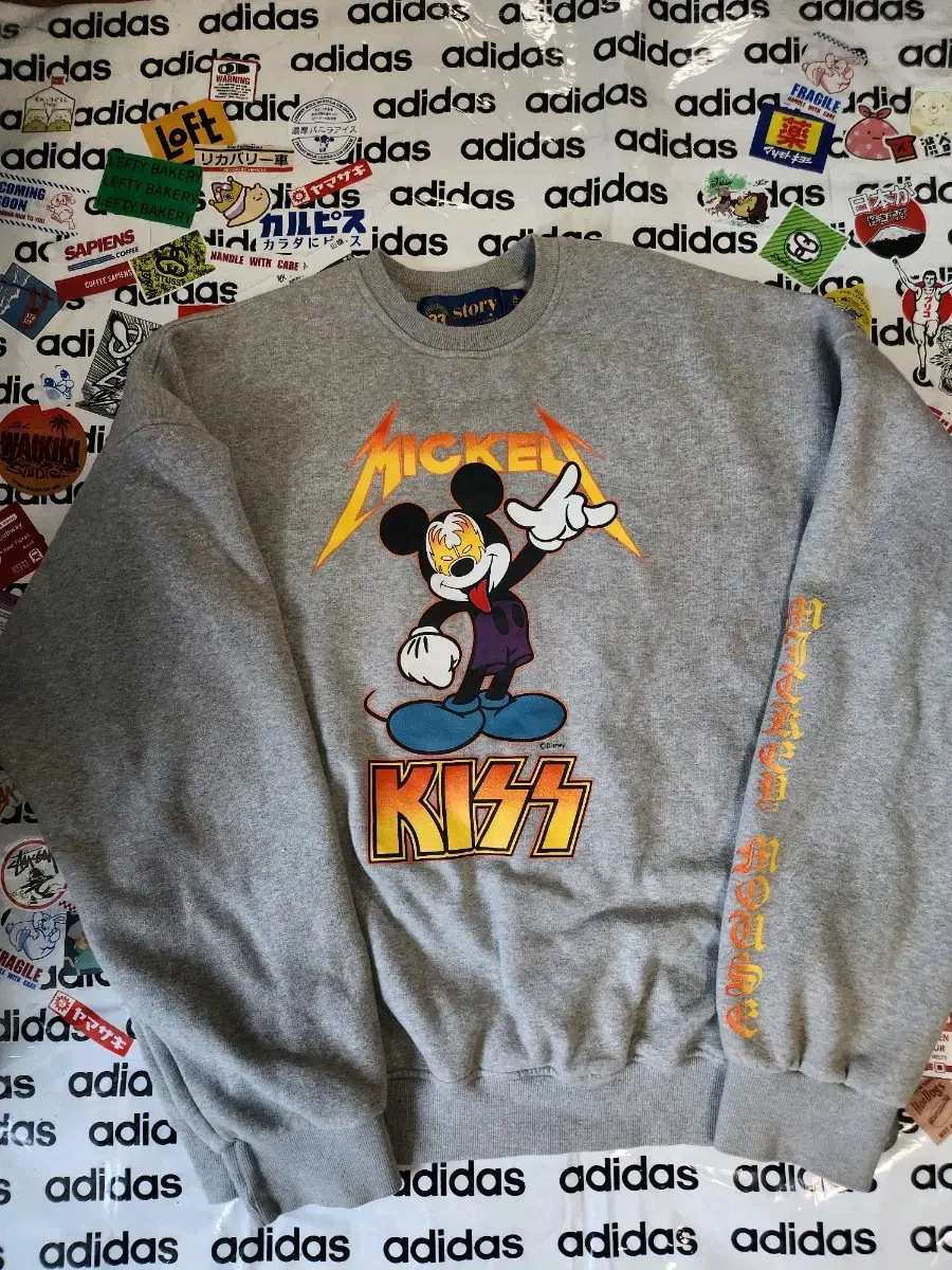 Mickey Mouse 28th Anniversary Man-To-Man (Genuine)3XL