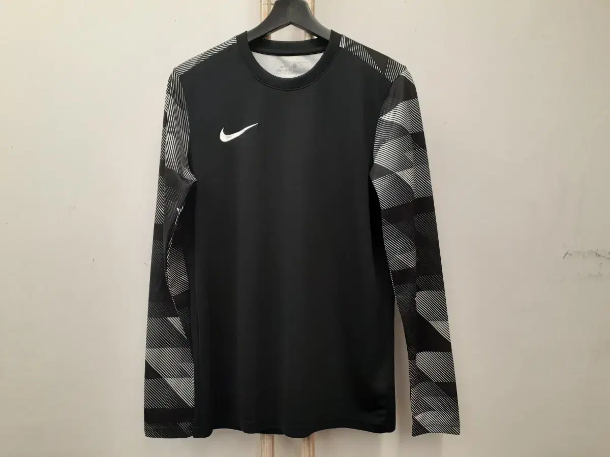 2 나이키(NIKE) 긴팔 상의 95(M)