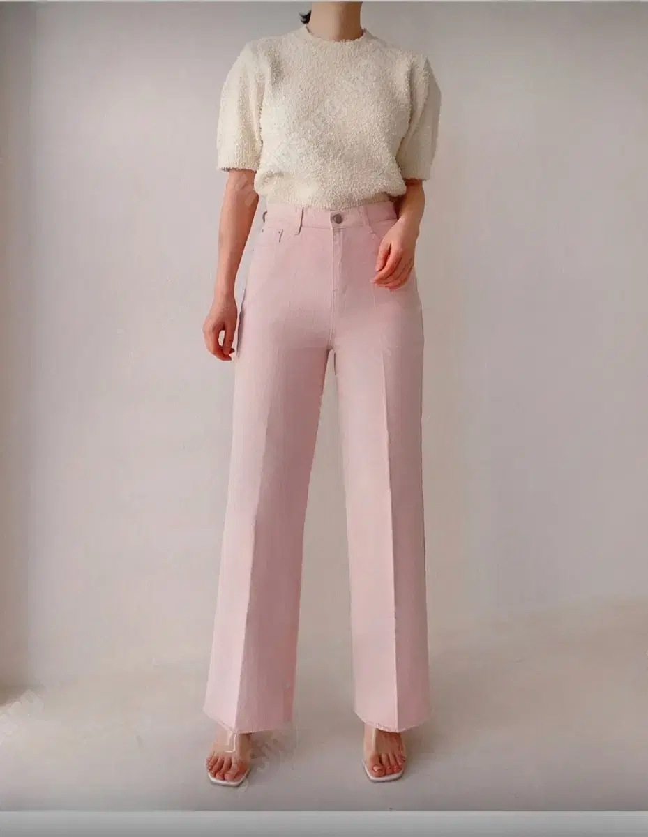 Bending, straight-fit cotton pants