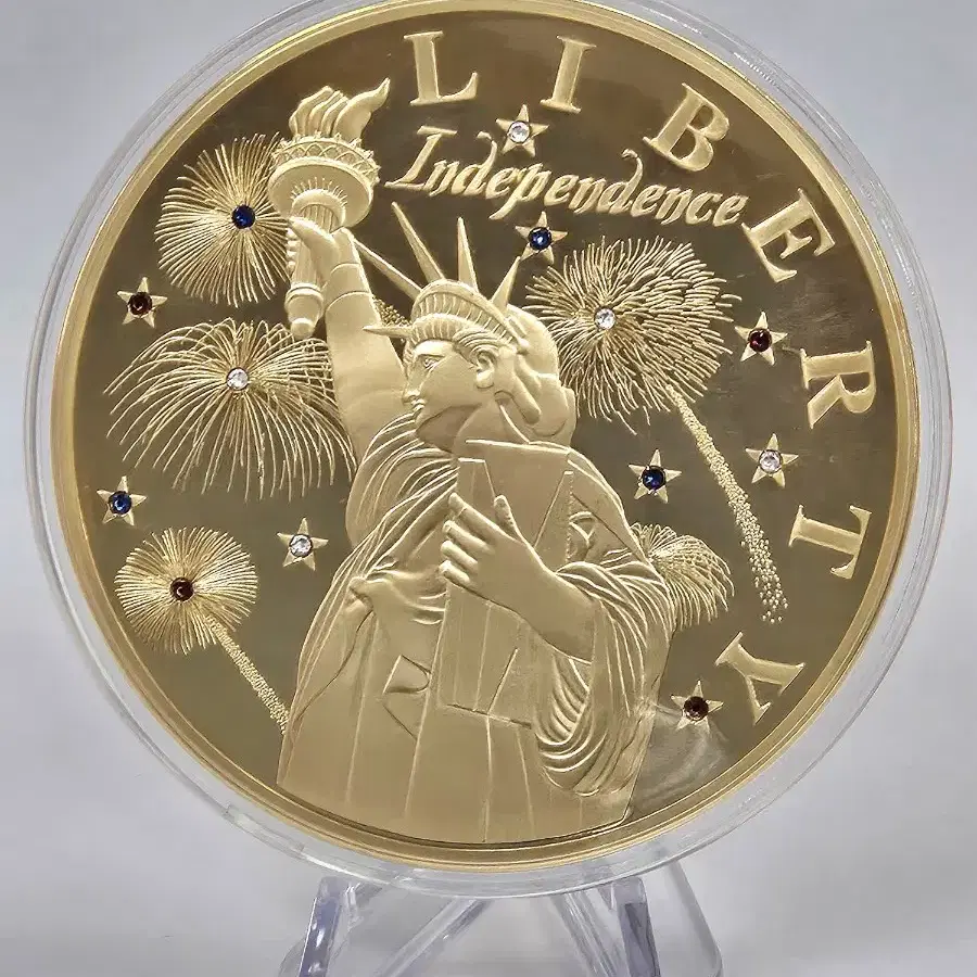 American Mint 제작한 독립기념 금도금 보석삽입메달