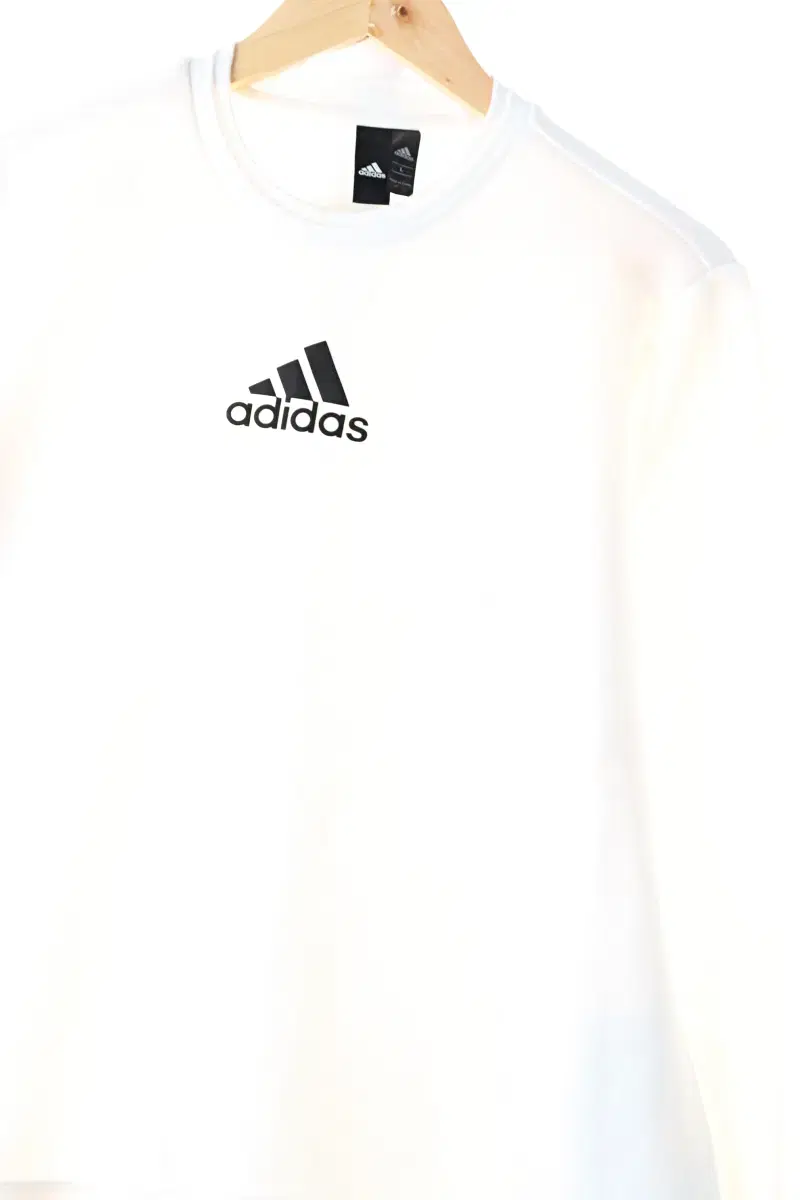 (L) Adidas Barely There T-Shirt White Sword Orca Old School - BB5D